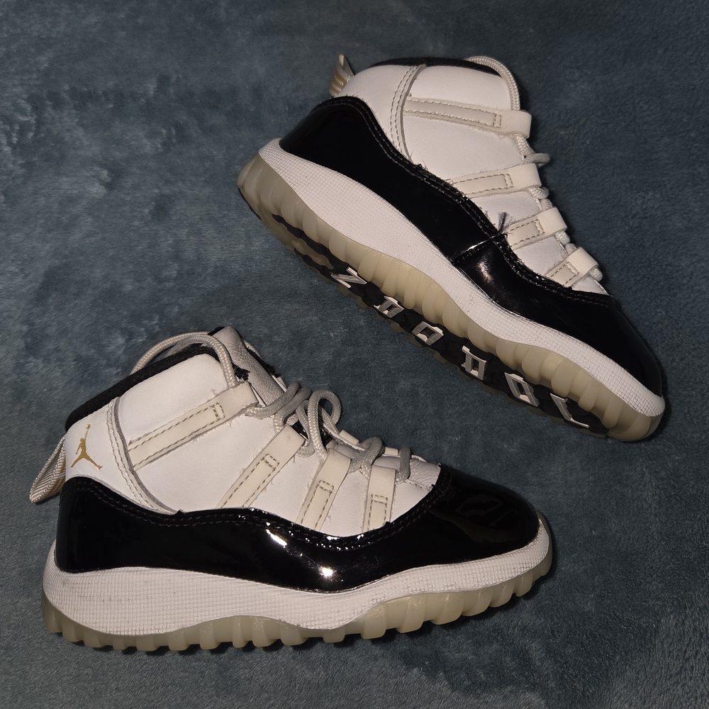Kids' Jordan 11s Used Black and White Sneakers Toddler Size 8 Boys Or Girls